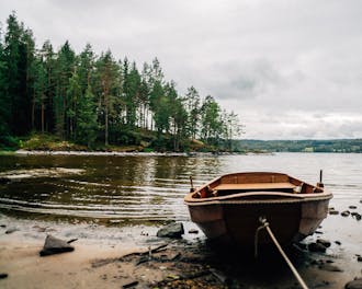 Ruderboot Am See 219175466 Adobe